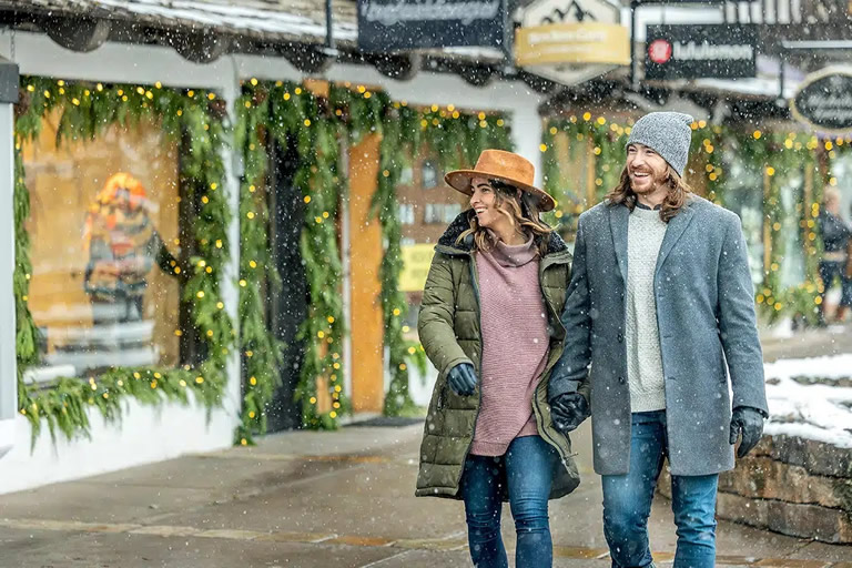 Ways to Enjoy Christmas & the Holidays in Vail